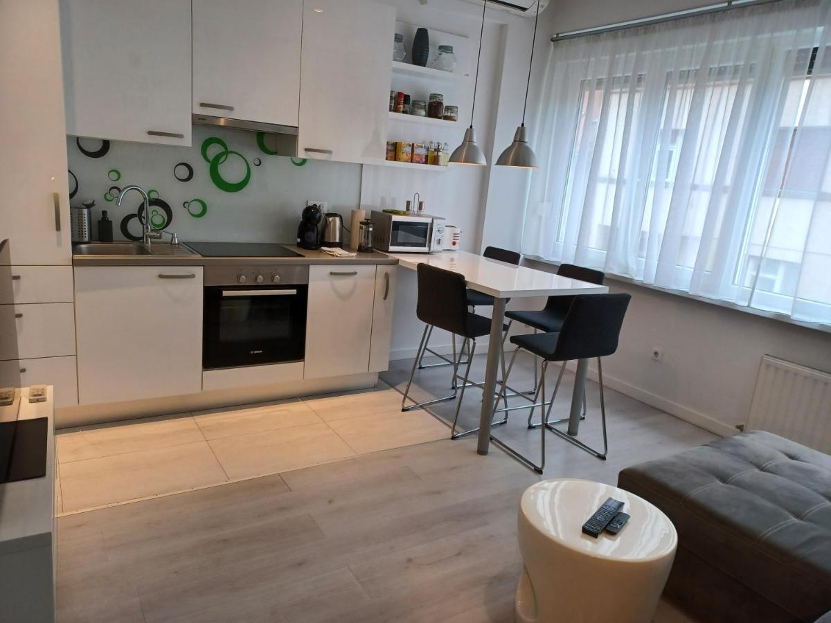 Apartment Daphne Zagreb Bagian luar foto