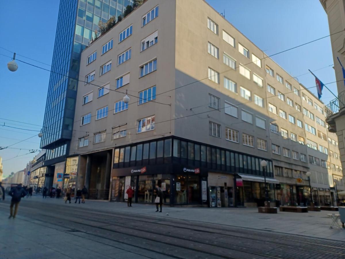 Apartment Daphne Zagreb Bagian luar foto