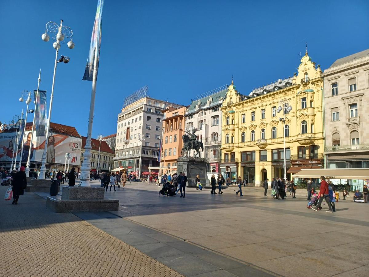Apartment Daphne Zagreb Bagian luar foto